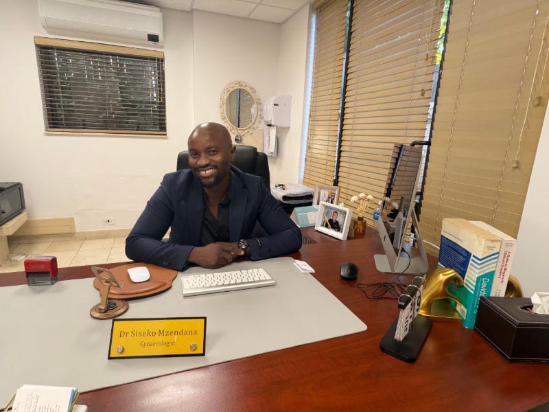 Dr Siseko Mzendana, OBGYN in Linksfield